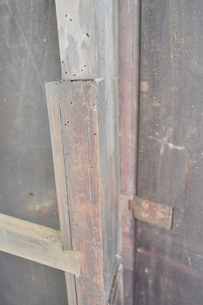 English Walnut Queen Anne Drop Leaf Table