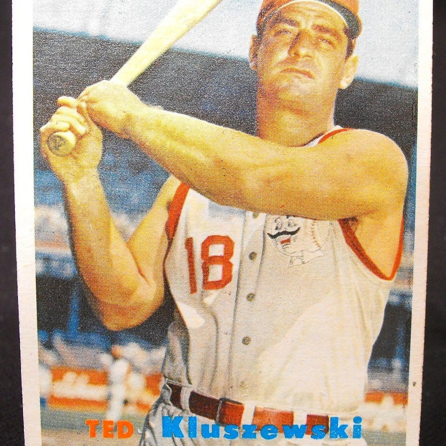 1957 Ted Kluszewski Cincinnati Reds Topps Baseball Card