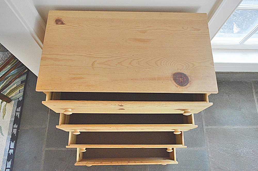 Pine Chest of Drawers