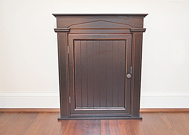 Wall Mountable Key Holder in Distressed Black Finish