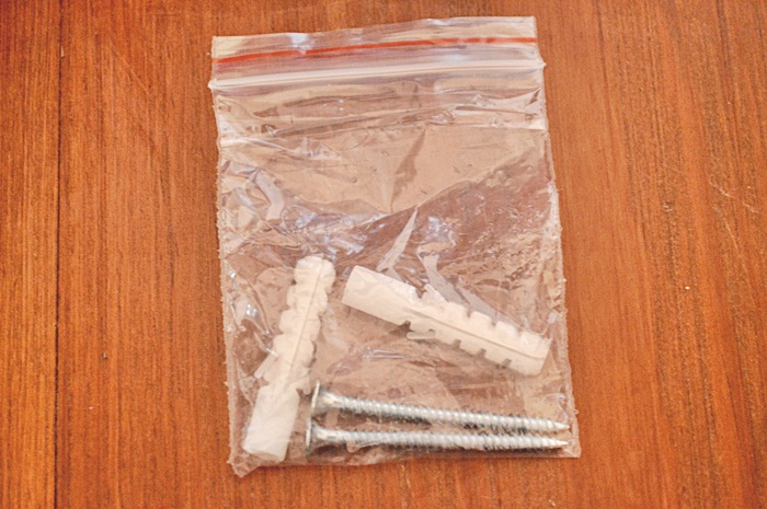 Wall Mountable Key Holder in Distressed Black Finish