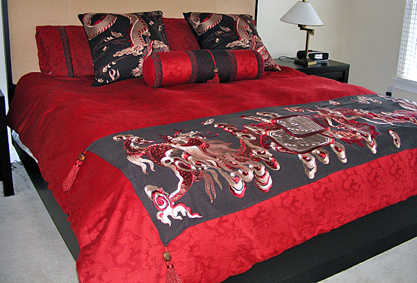 Natori "Dynasty" Bedding Ensemble