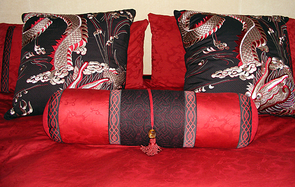 Natori "Dynasty" Bedding Ensemble