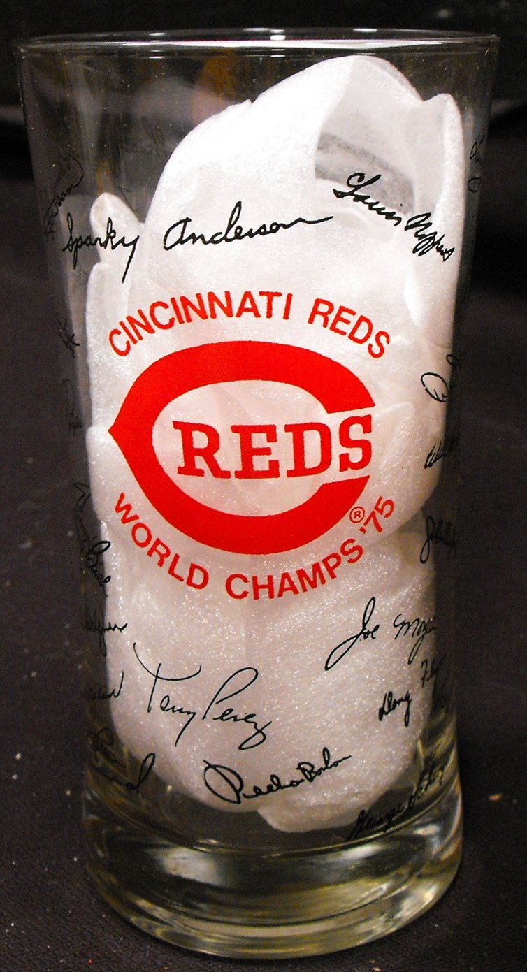 1975 World Champions Cincinnati Reds 8 Piece Glass/Beverage Set In Original Box