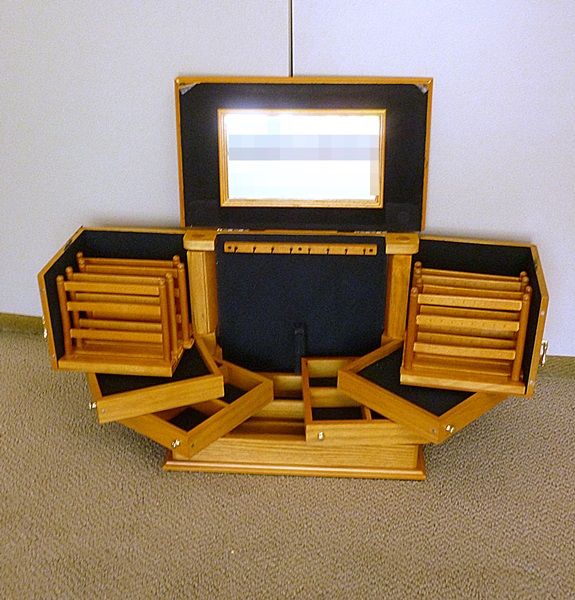  Luxury Lori Greiner Jewelry Box