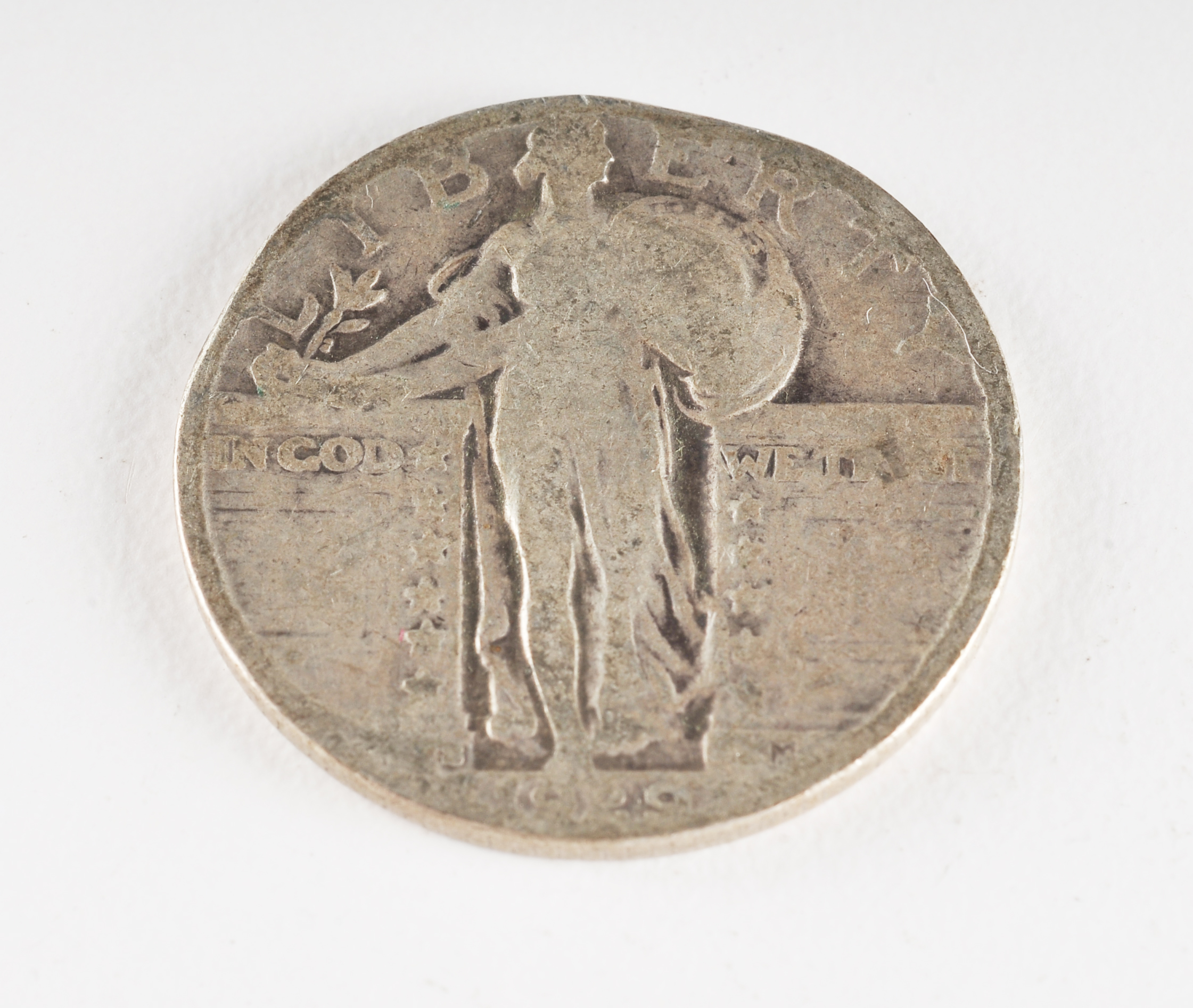 Group of (5) silver Standing Liberty quarters including the following: 1925, 1926, 1927, 1928 S, and 1929 S