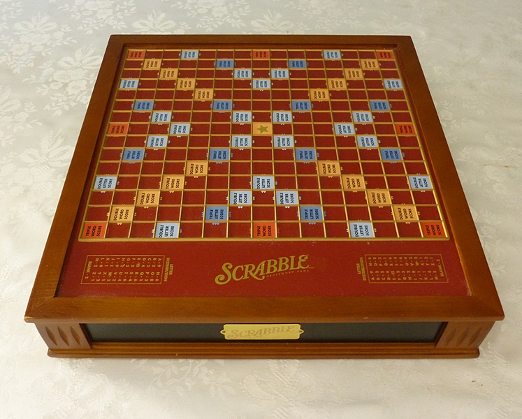 Deluxe Scrabble Turntable Game Set 