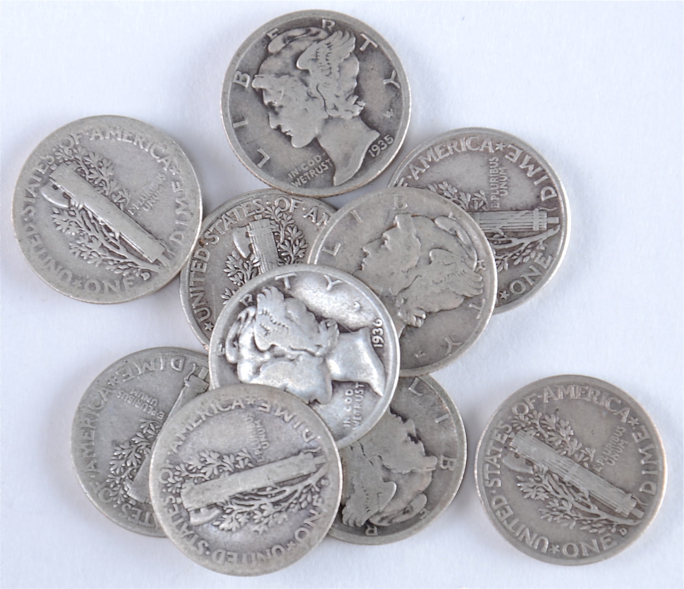 Group of (10) silver Mercury dimes including the following: 1924, 1935, 1935 D, 1935 S, 1936, 1937 S, 1941, 1942, 1944, and 1944 D