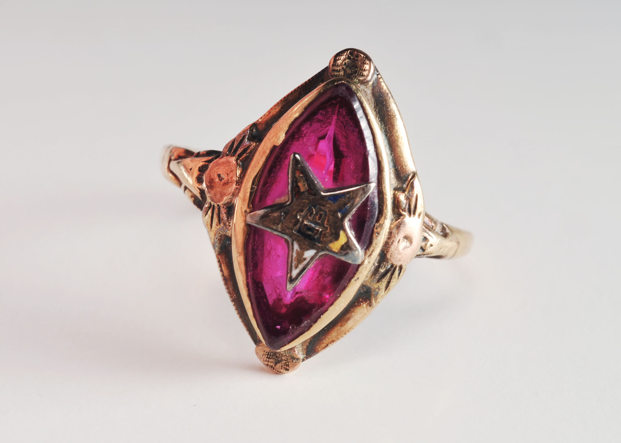 Antique Gold Tone and Red Glass Eastern Star Ring