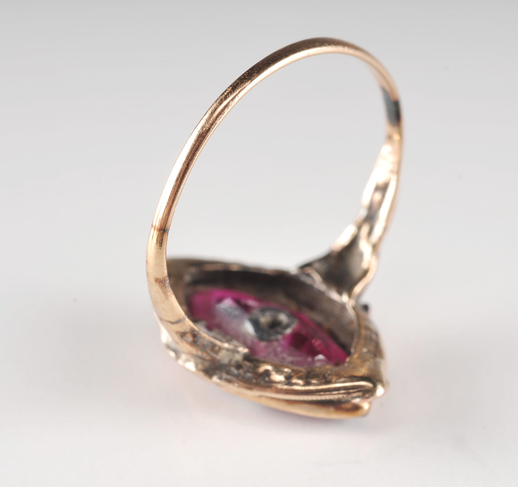 Antique Gold Tone and Red Glass Eastern Star Ring