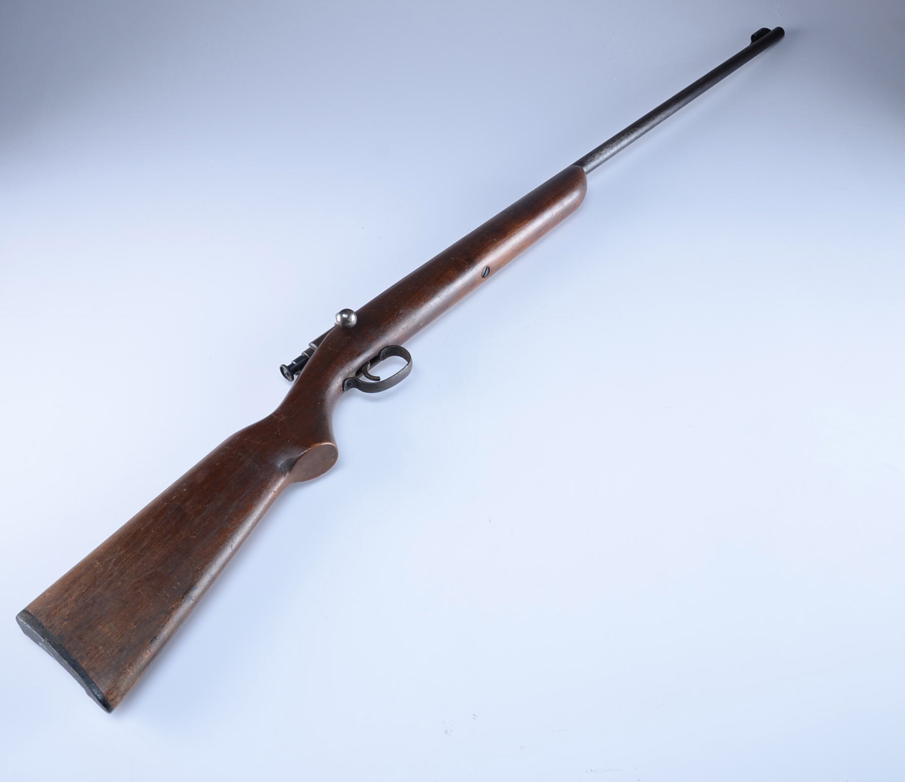 Remington Model 41 P - Bolt action rim fire rifle