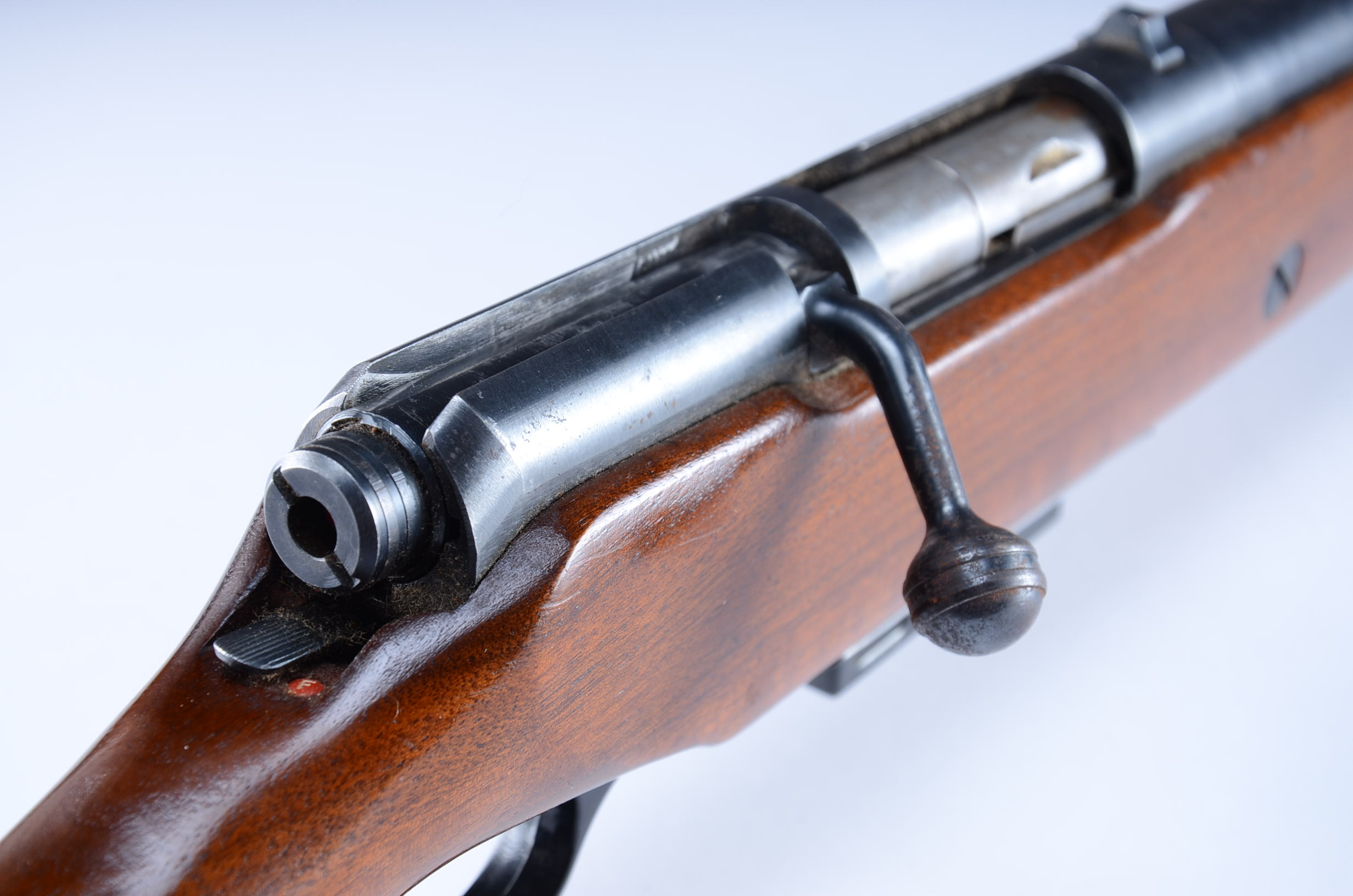 MOSSBERG Model 195 - 3-Shot, Takedown, 12 gauge , 2 shell detachable magazine.  