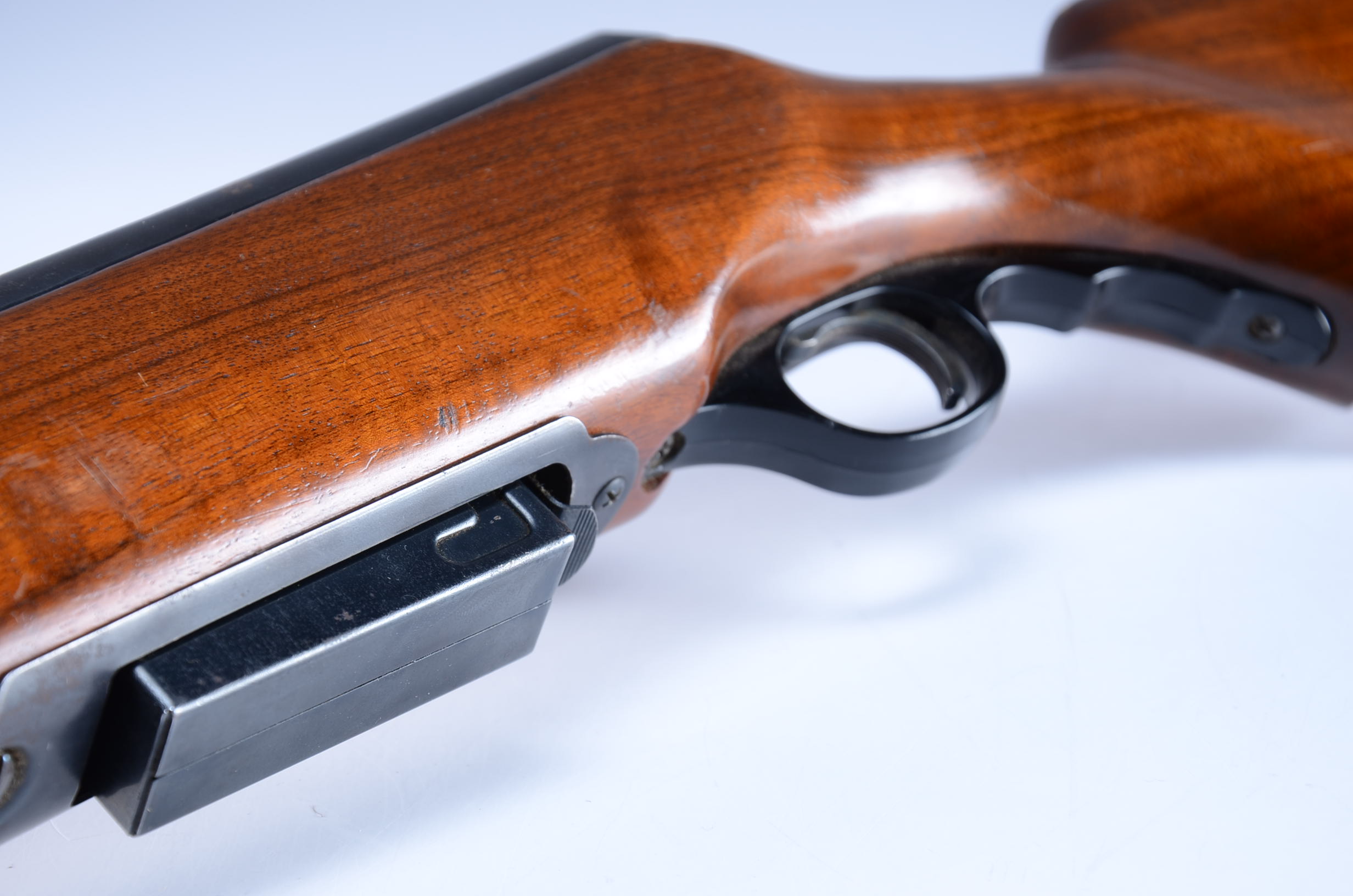 MOSSBERG Model 195 - 3-Shot, Takedown, 12 gauge , 2 shell detachable magazine.  