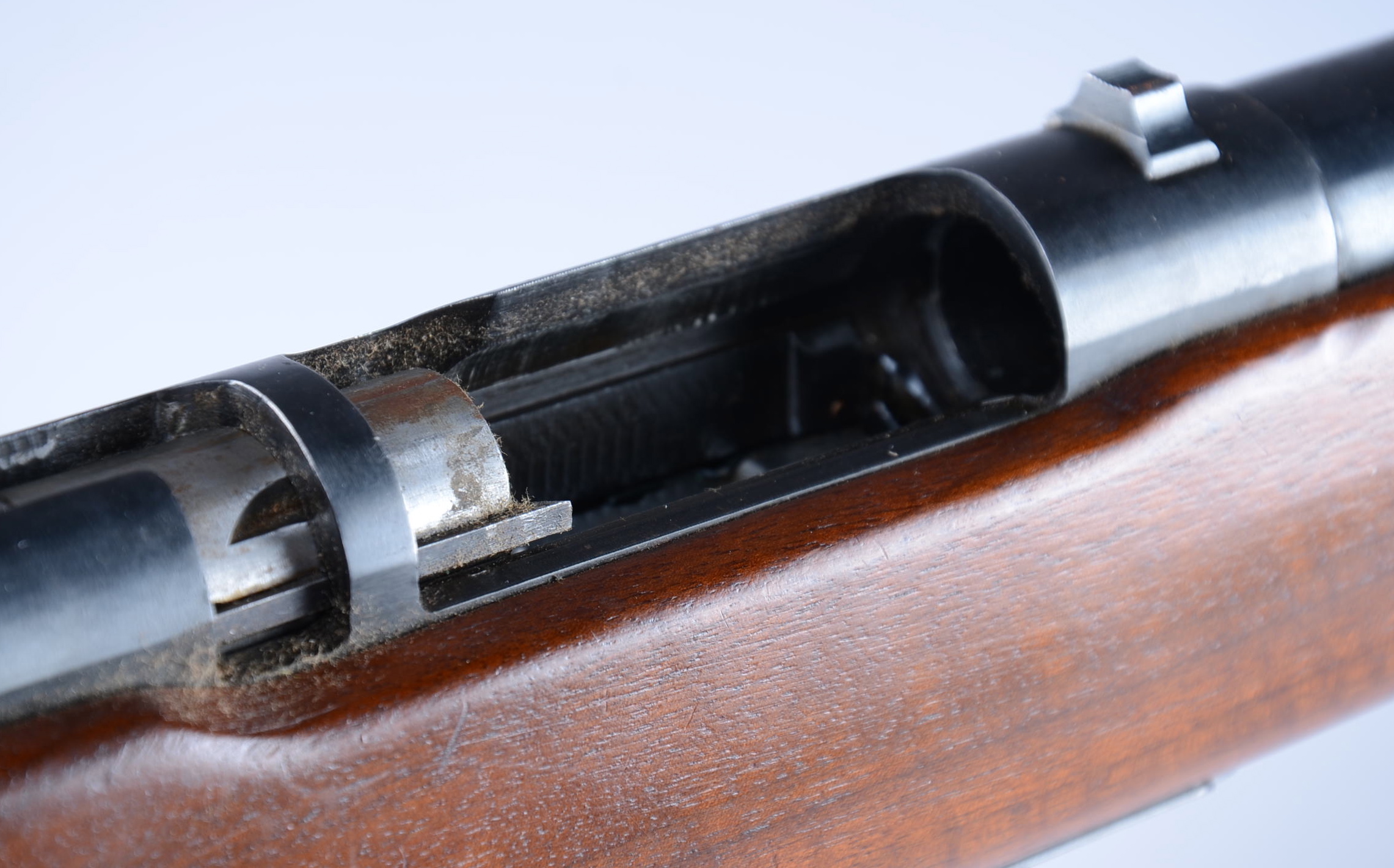 MOSSBERG Model 195 - 3-Shot, Takedown, 12 gauge , 2 shell detachable magazine.  