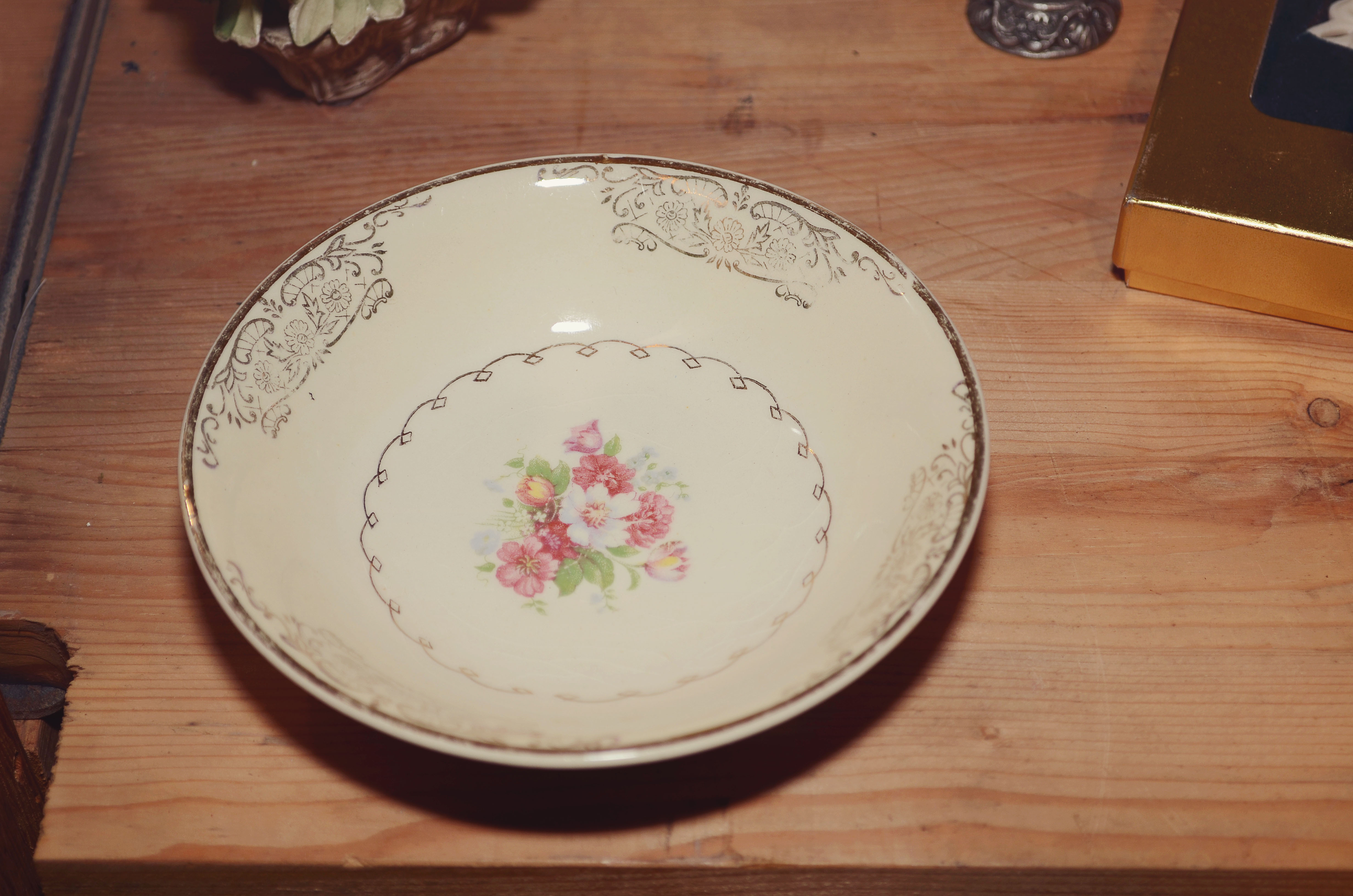 Shelf Lot. Assorted Vintage Decorative Items