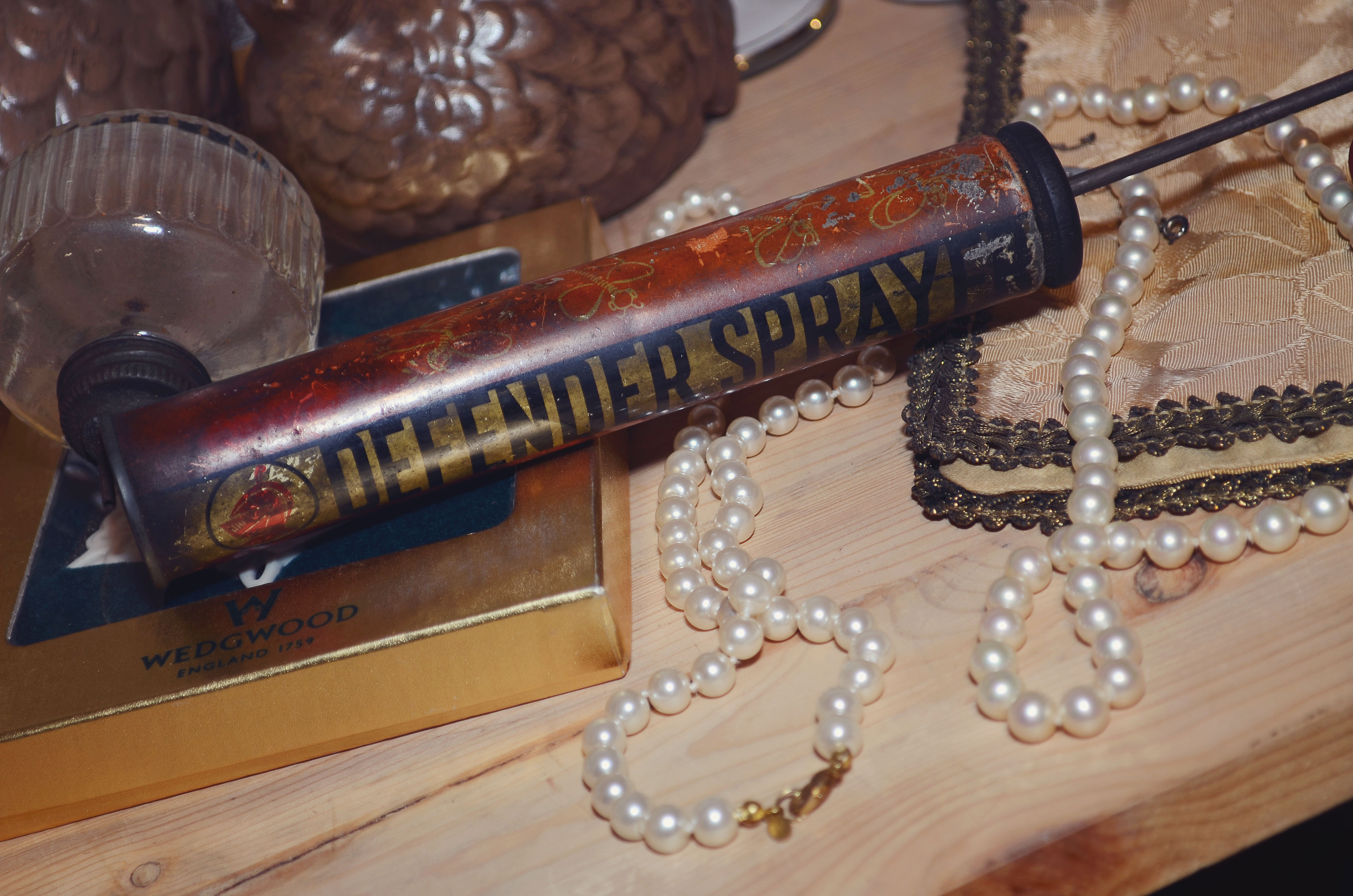 Shelf Lot. Assorted Vintage Decorative Items