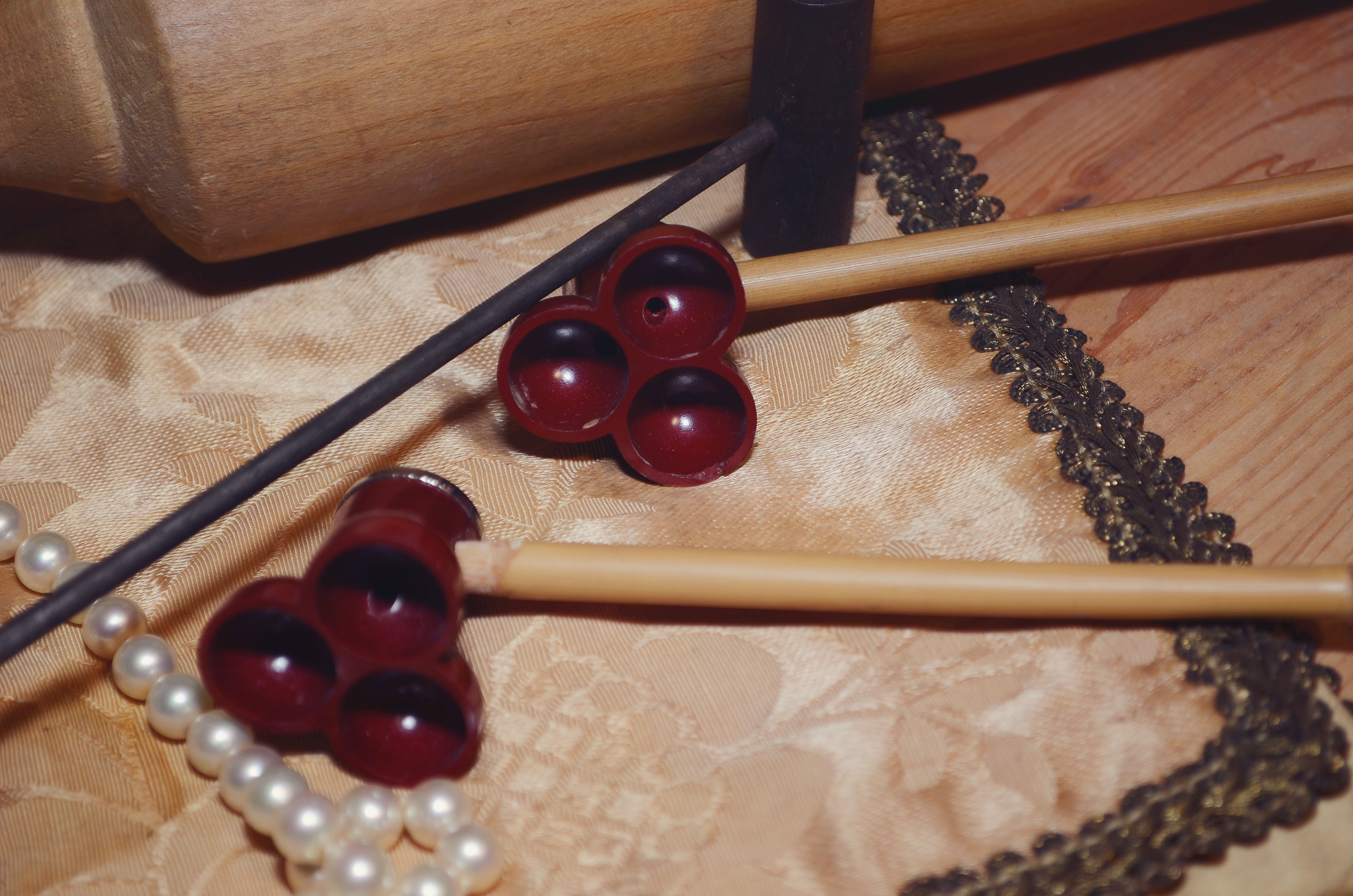 Shelf Lot. Assorted Vintage Decorative Items