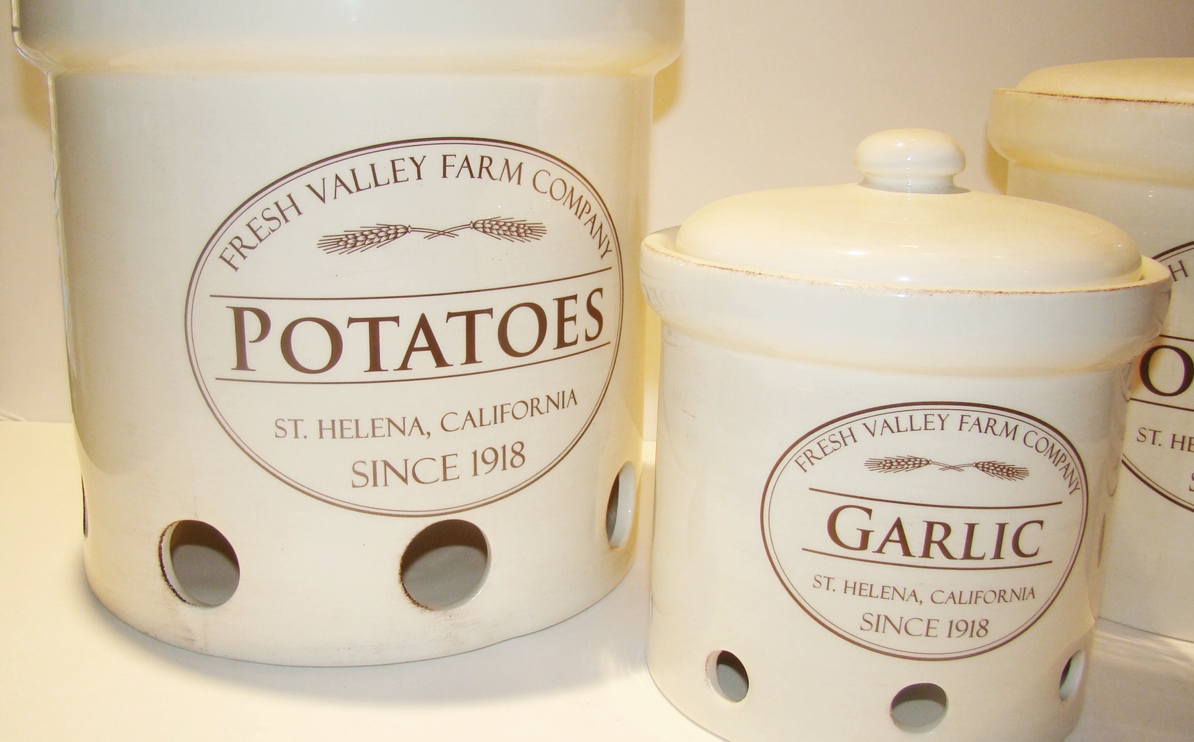 Fresh Valley Farm Company 3 pc. container set.