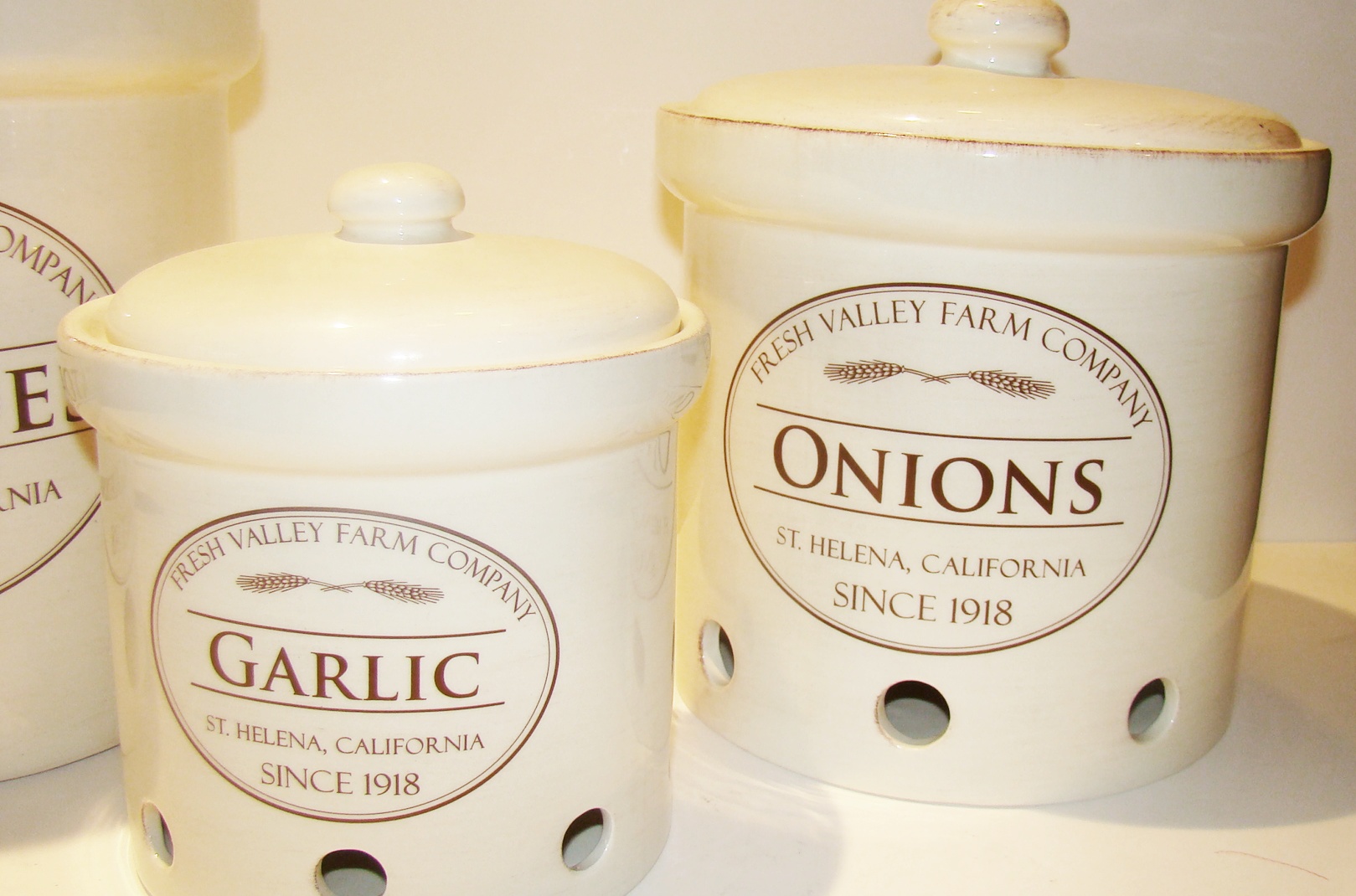 Fresh Valley Farm Company 3 pc. container set.