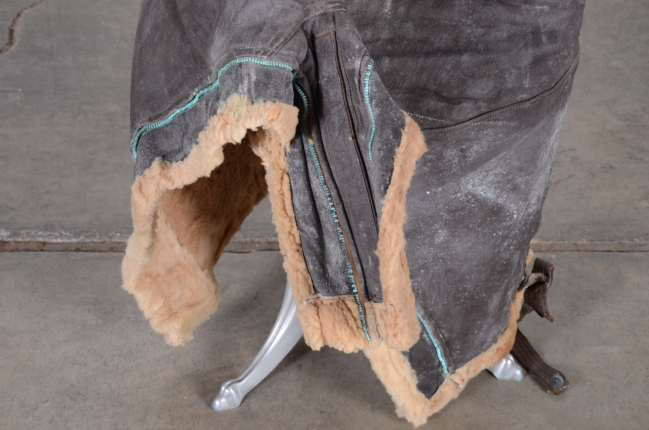 WWII Pilot Suit of Robert S. Willis, Lt. A-1 USNR