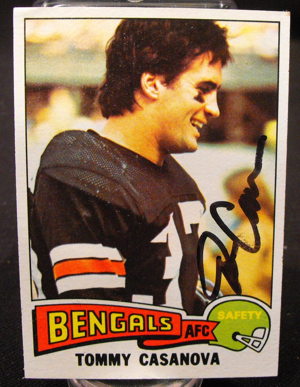 (4) Vintage Cincinnati Bengals Hand Signed Football Cards