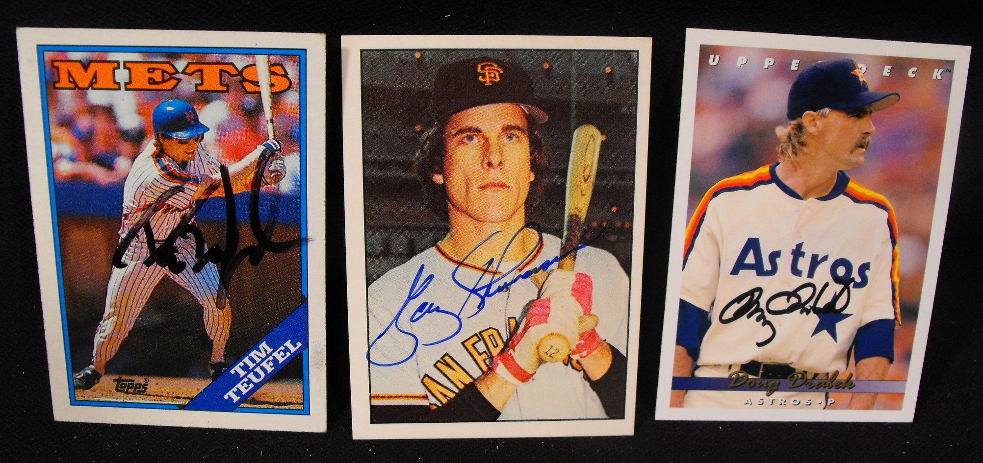 (21) Vintage National League Baseball Player Hand Signed Baseball Cards