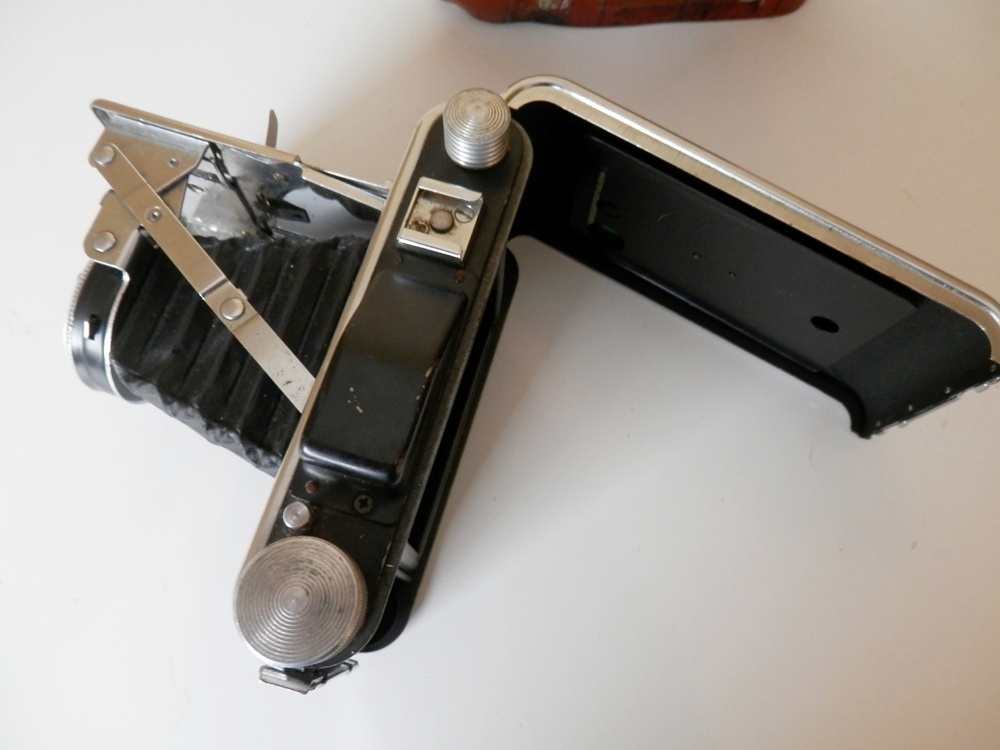 Vintage Foldex-20 Camera