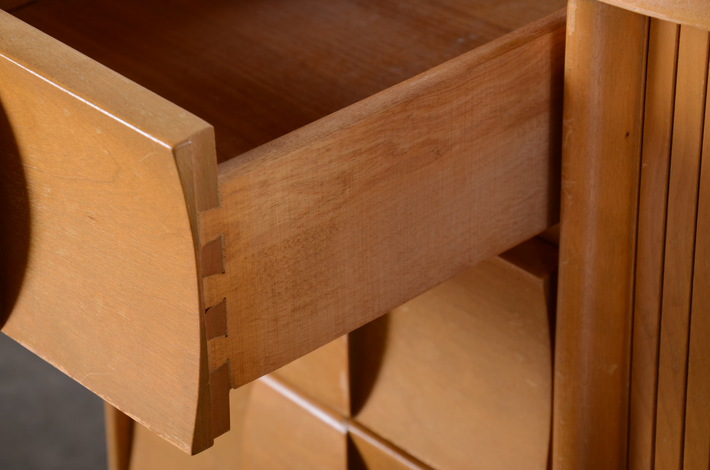 Heywood Wakefield Kohinoor Vanity with Mirror