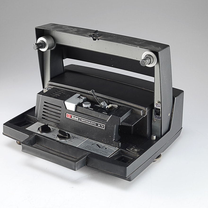 Kodak Instamatic M70 Super 8/8mm Movie Projector 