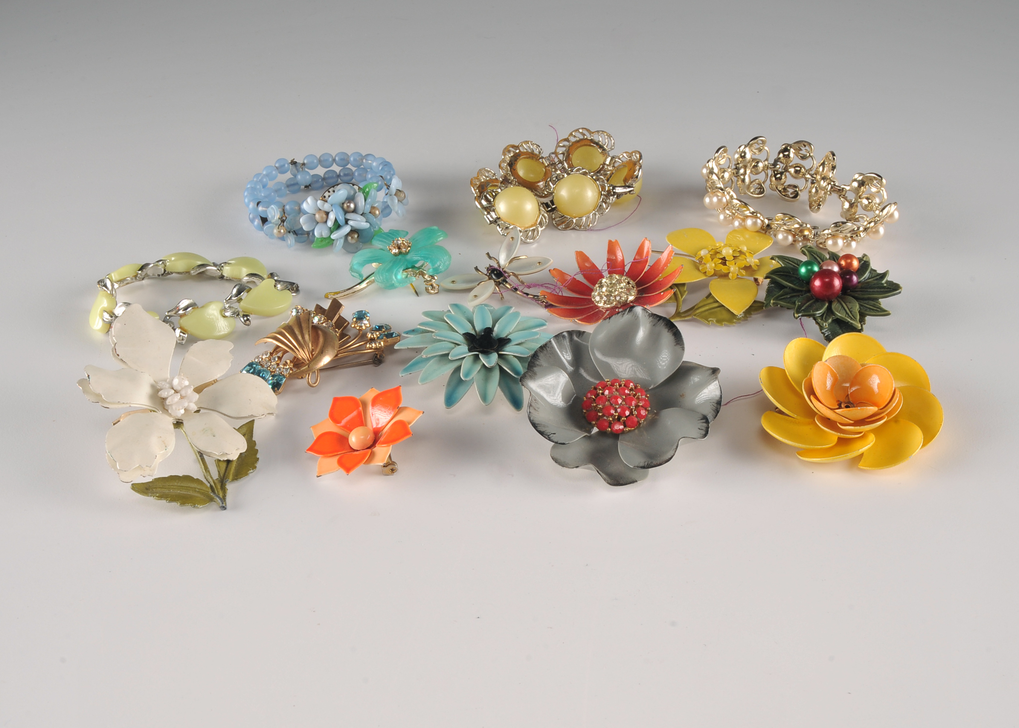 (15) Piece Collection Of Costume Vintage Jewelry