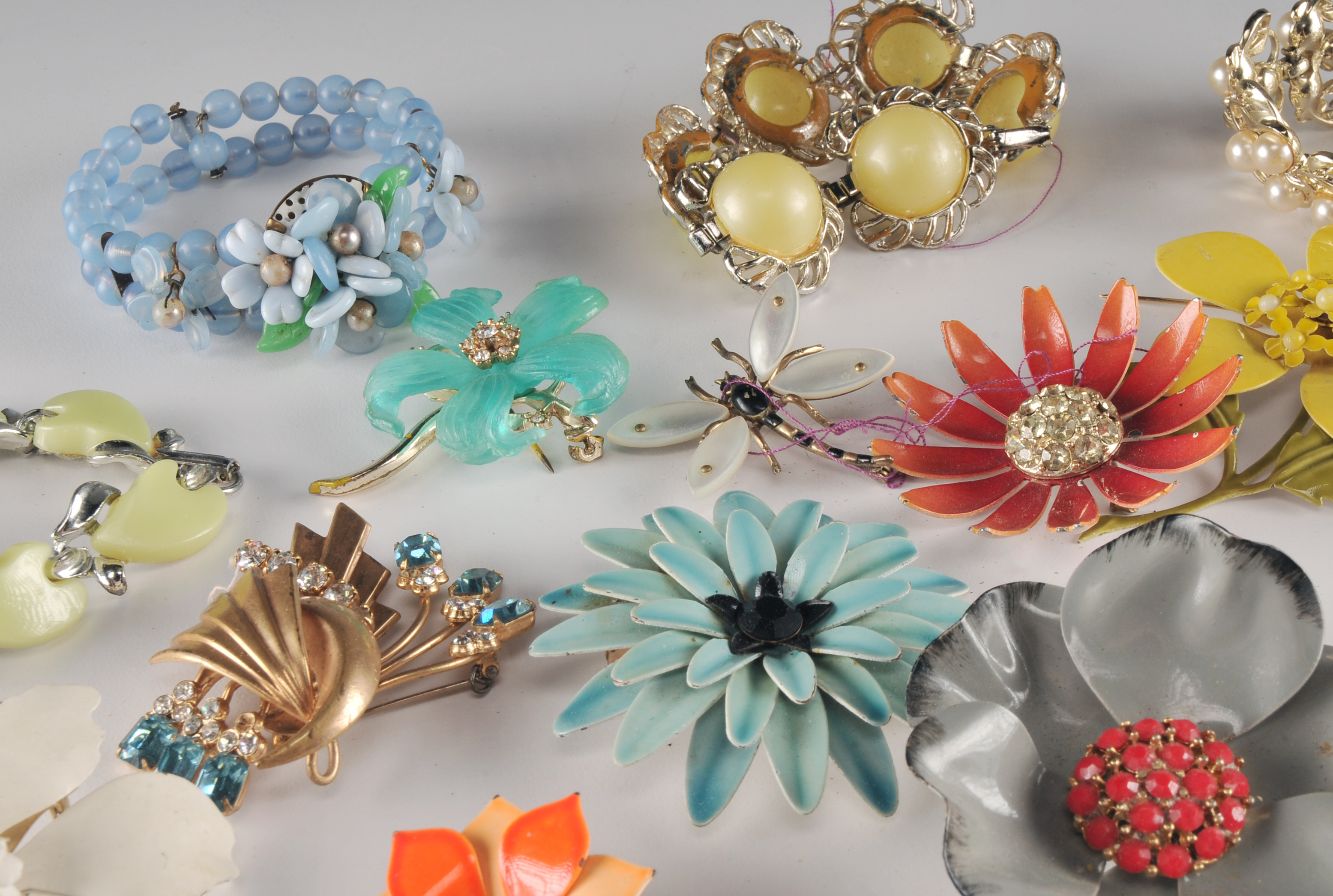 (15) Piece Collection Of Costume Vintage Jewelry