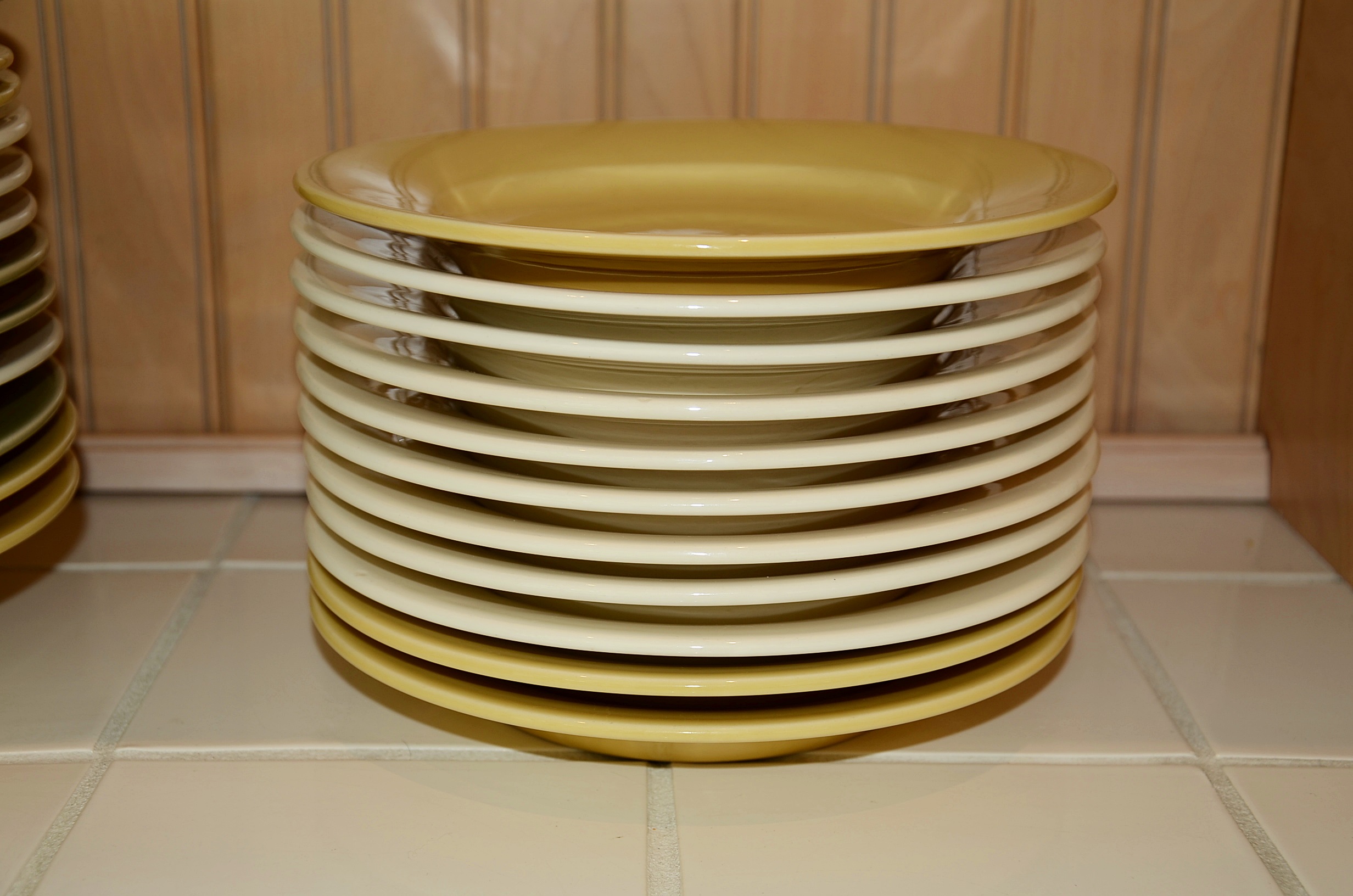 Williams Sonoma Belvedere dinnerware.