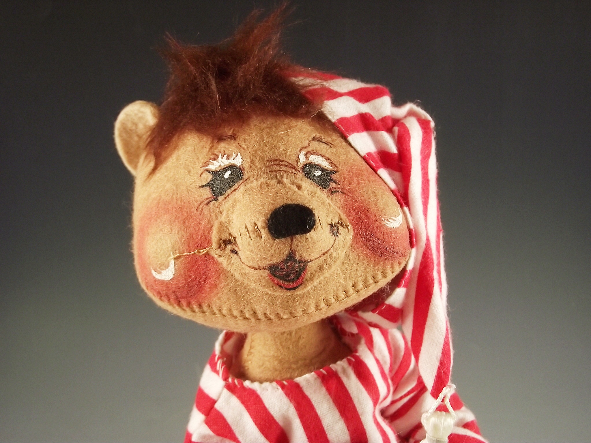 Annalee Mobiltee Dolls, Inc. bear.