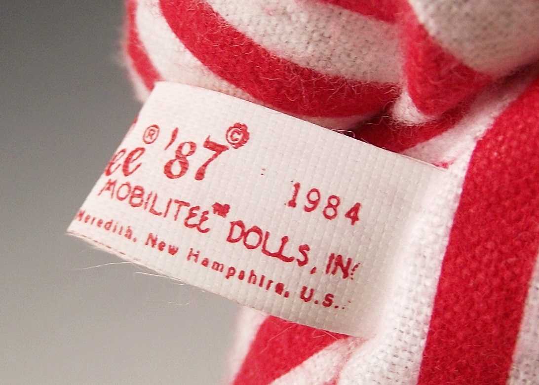 Annalee Mobiltee Dolls, Inc. bear.