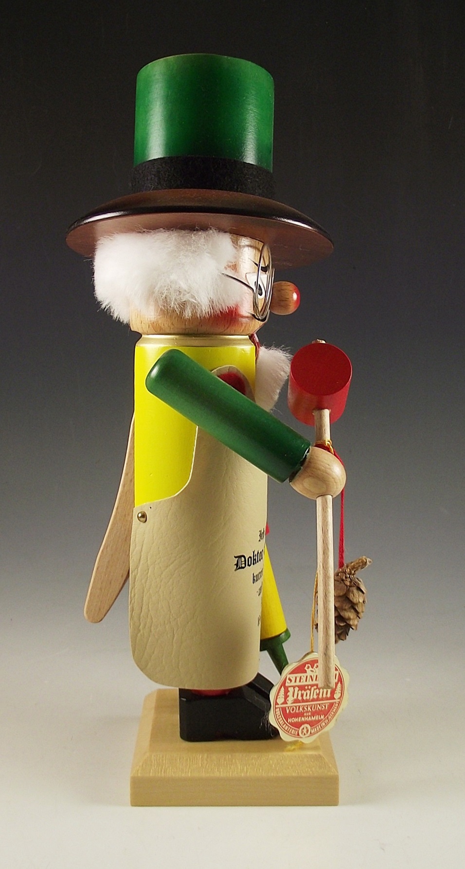 Steinbach Prafant Volkskunt nutcracker.