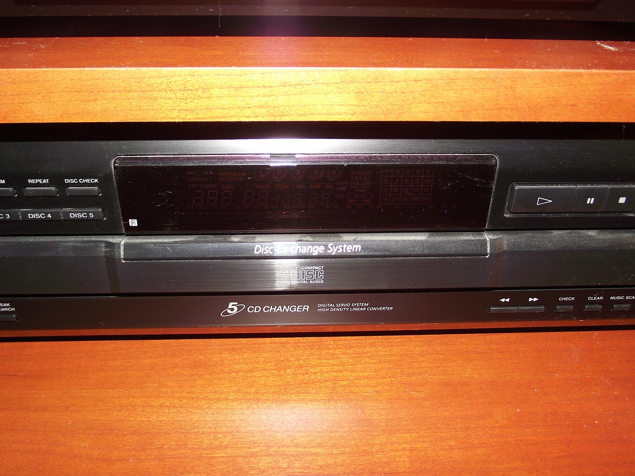 Sony Compact Disc Player.