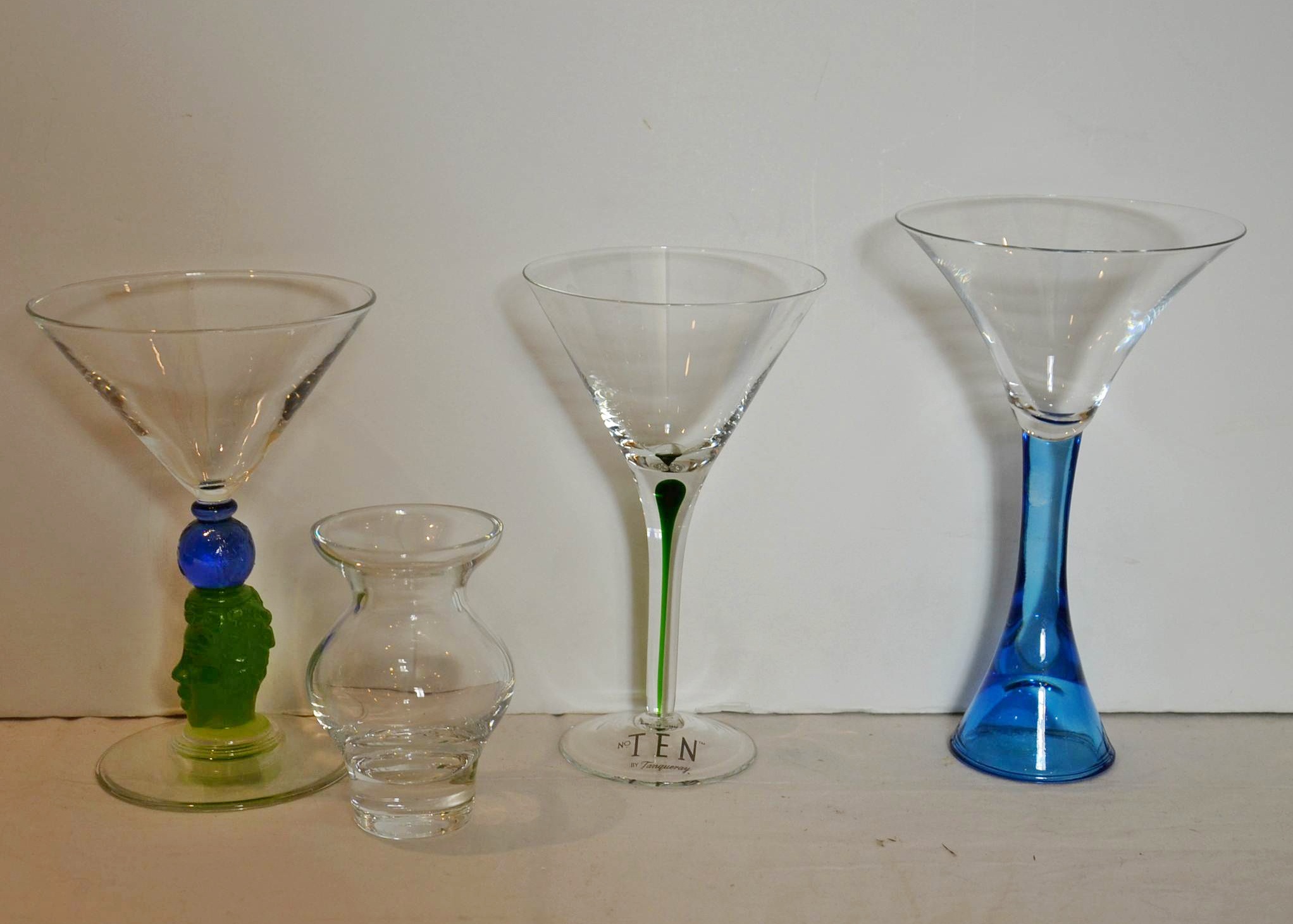Glassware items.
