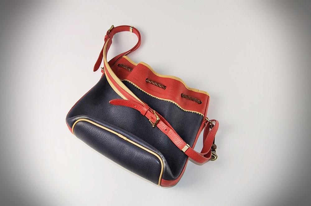  Unique Dooney & Bourke Tri - Tone Leather Shoulderbag