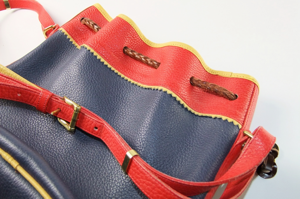  Unique Dooney & Bourke Tri - Tone Leather Shoulderbag