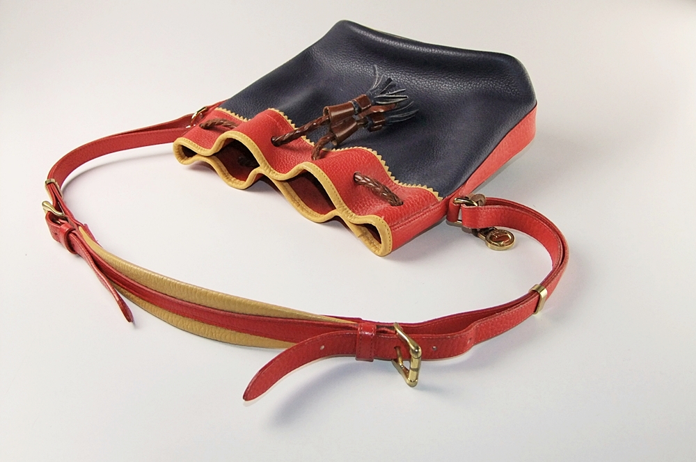  Unique Dooney & Bourke Tri - Tone Leather Shoulderbag