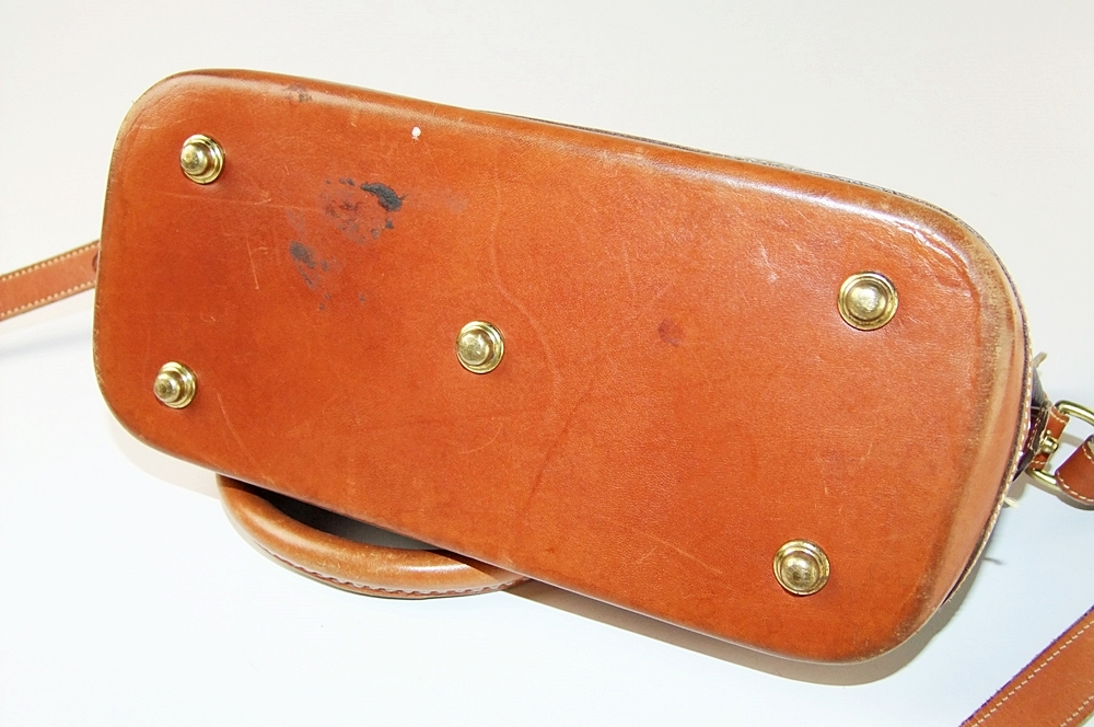 Dooney & Bourke Handbag