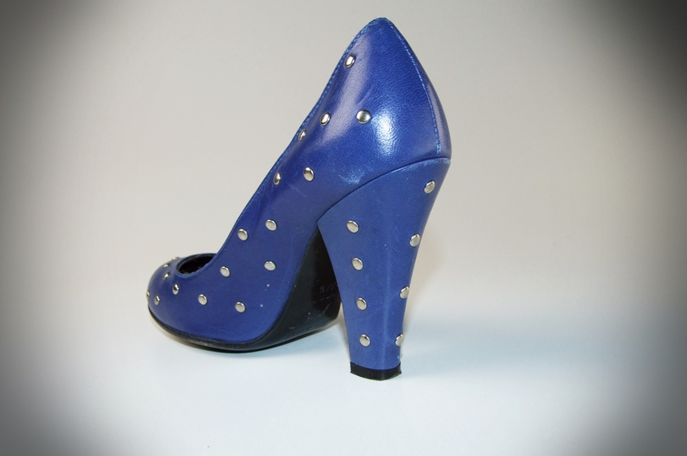 Marc Jacobs Royal Blue Leather Heels With Silvertone Studs