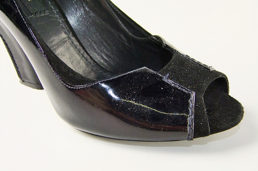 Marc Jacobs Black Patent Leather Open Toe Heels 