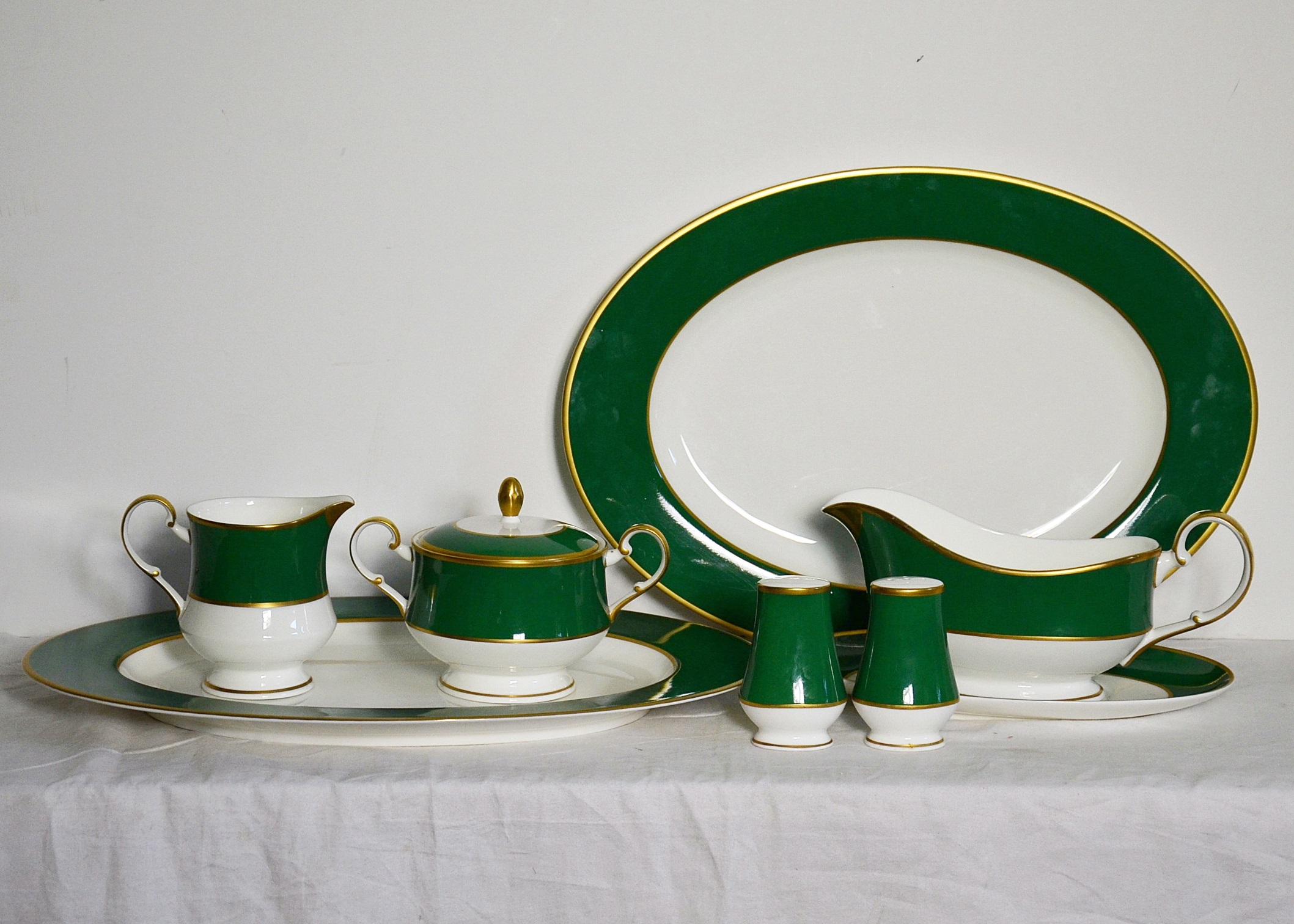 Cathy Hardwick for Mikasa Ming Green china pieces.