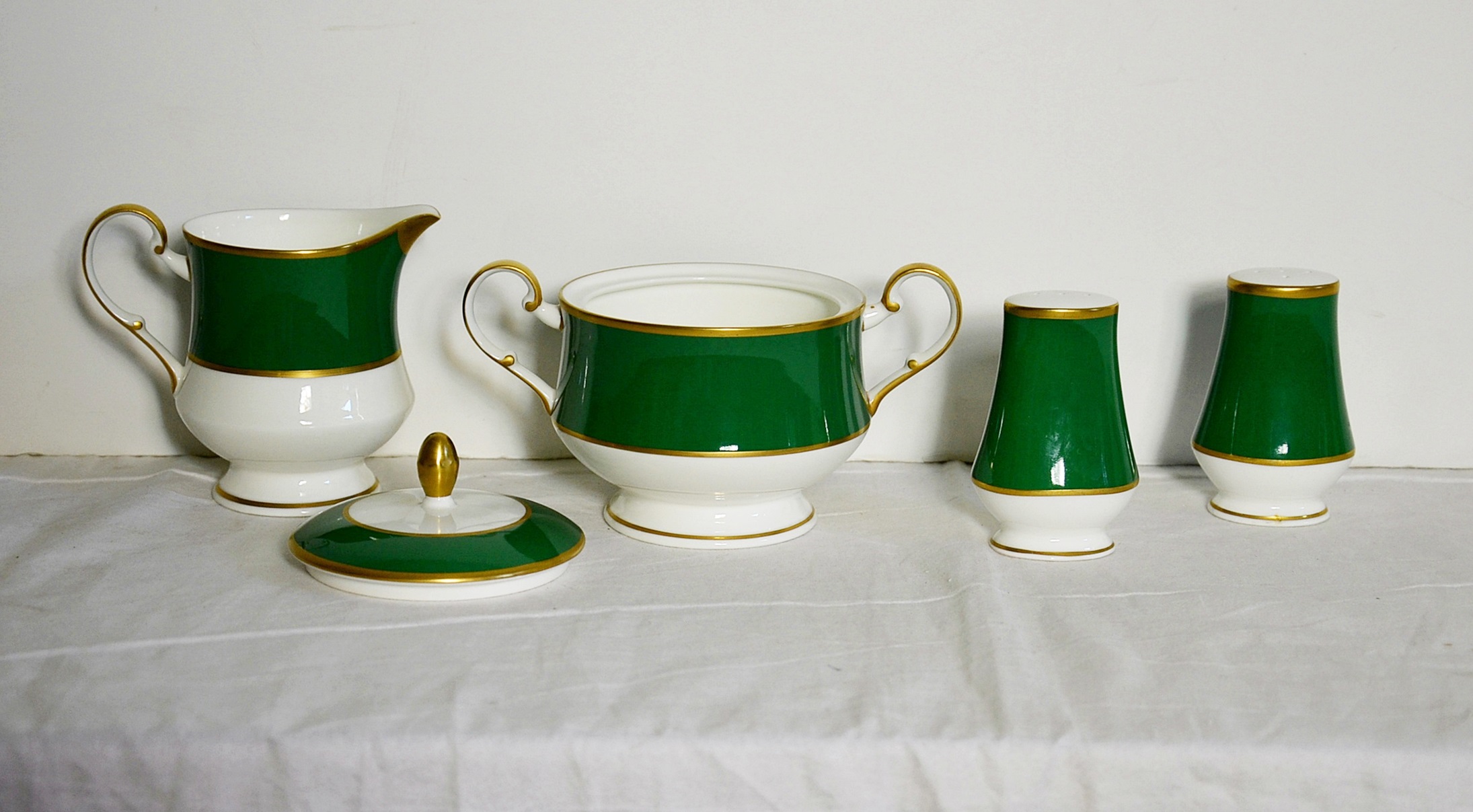 Cathy Hardwick for Mikasa Ming Green china pieces.
