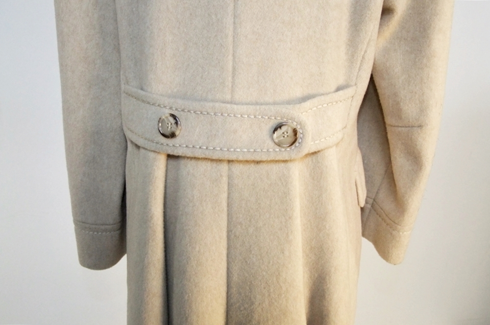 Vintage Ivory Wool Coat With Faux Fur Collar