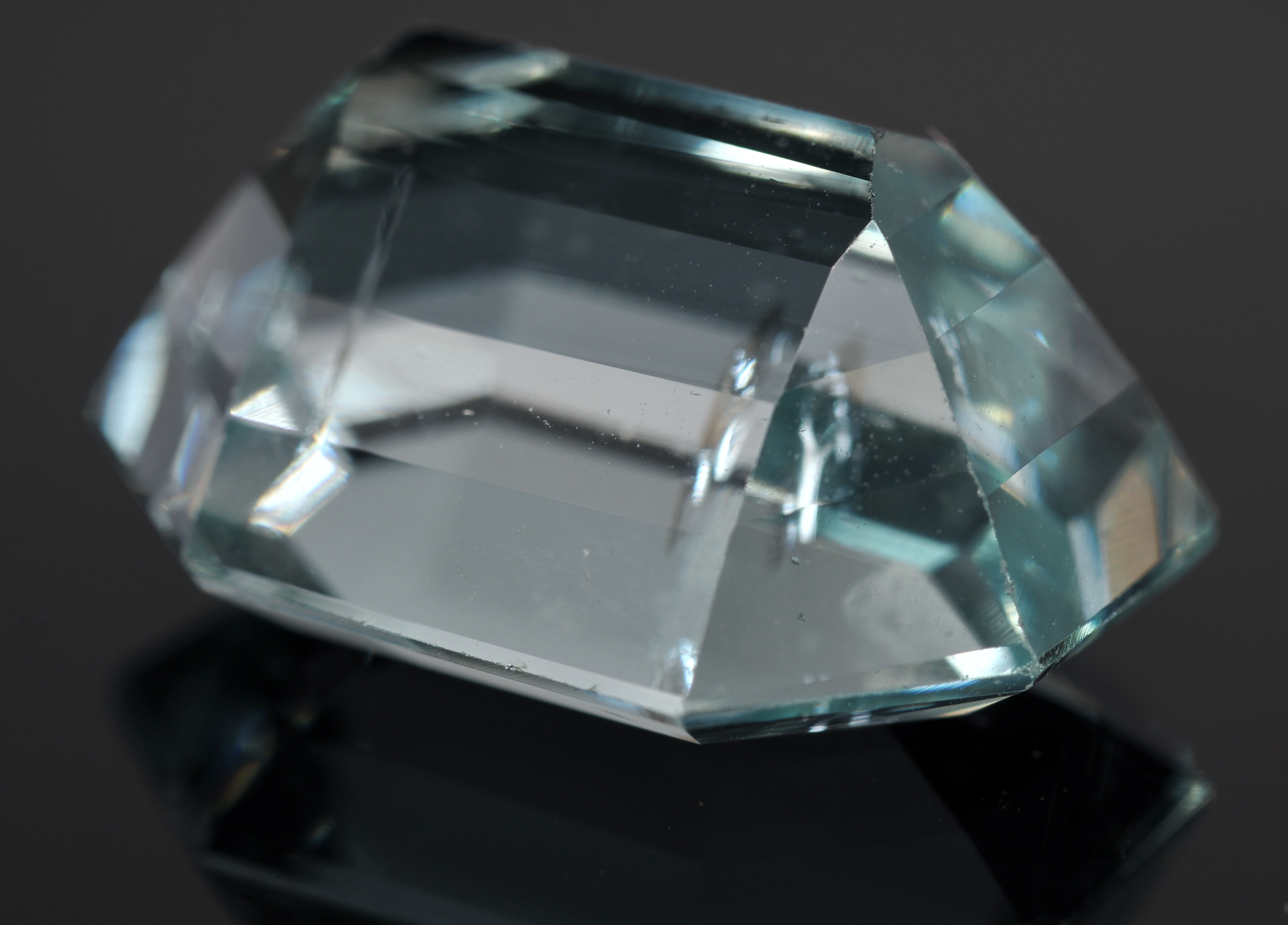 Fantasy Cut 21.70 Carat Aquamarine Gemstone 