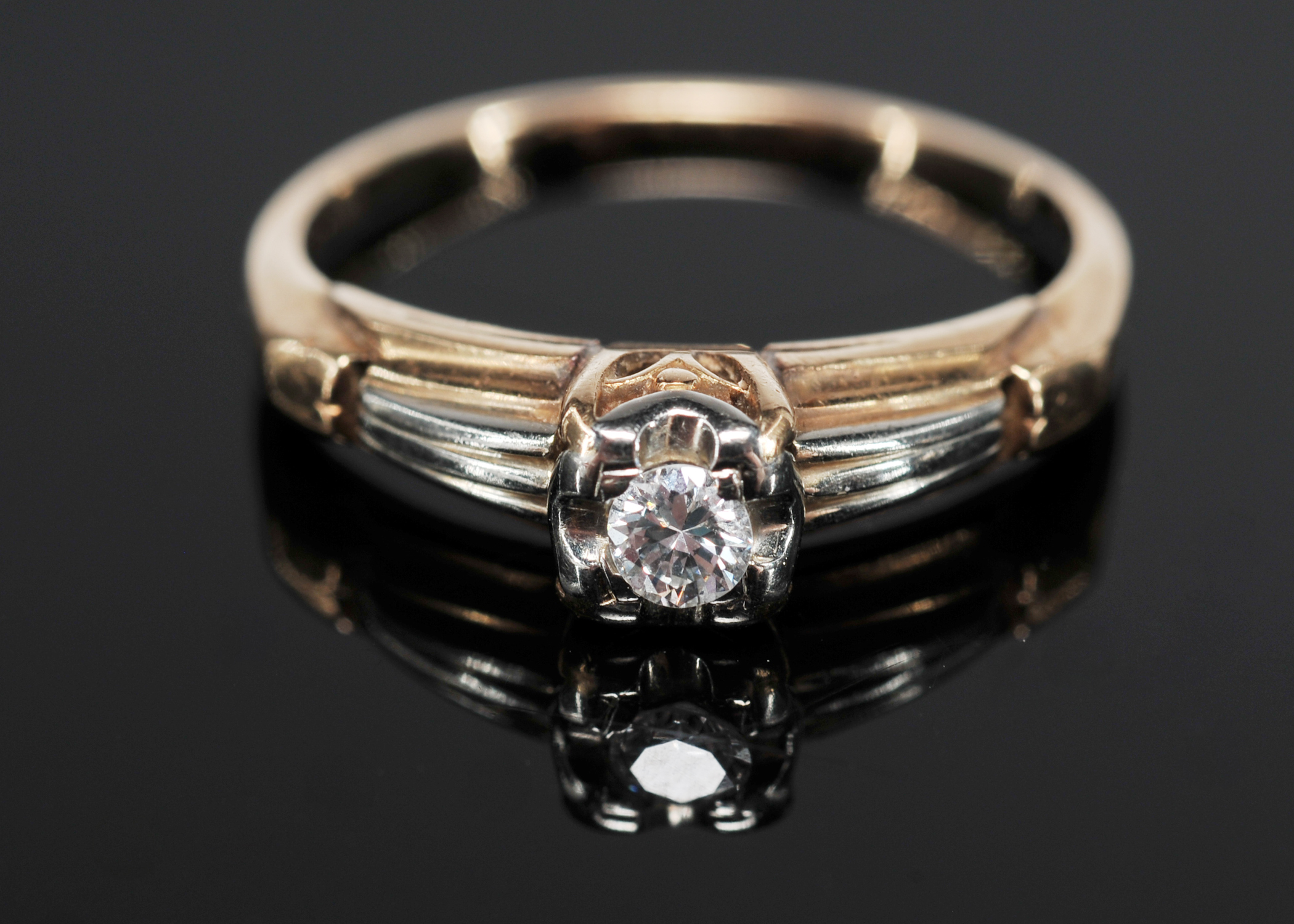 14 K two Tone Gold And Diamond Ring