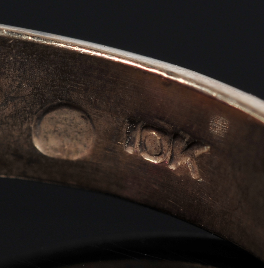 10 K Yellow Gold Ring With Synthetic Ruby