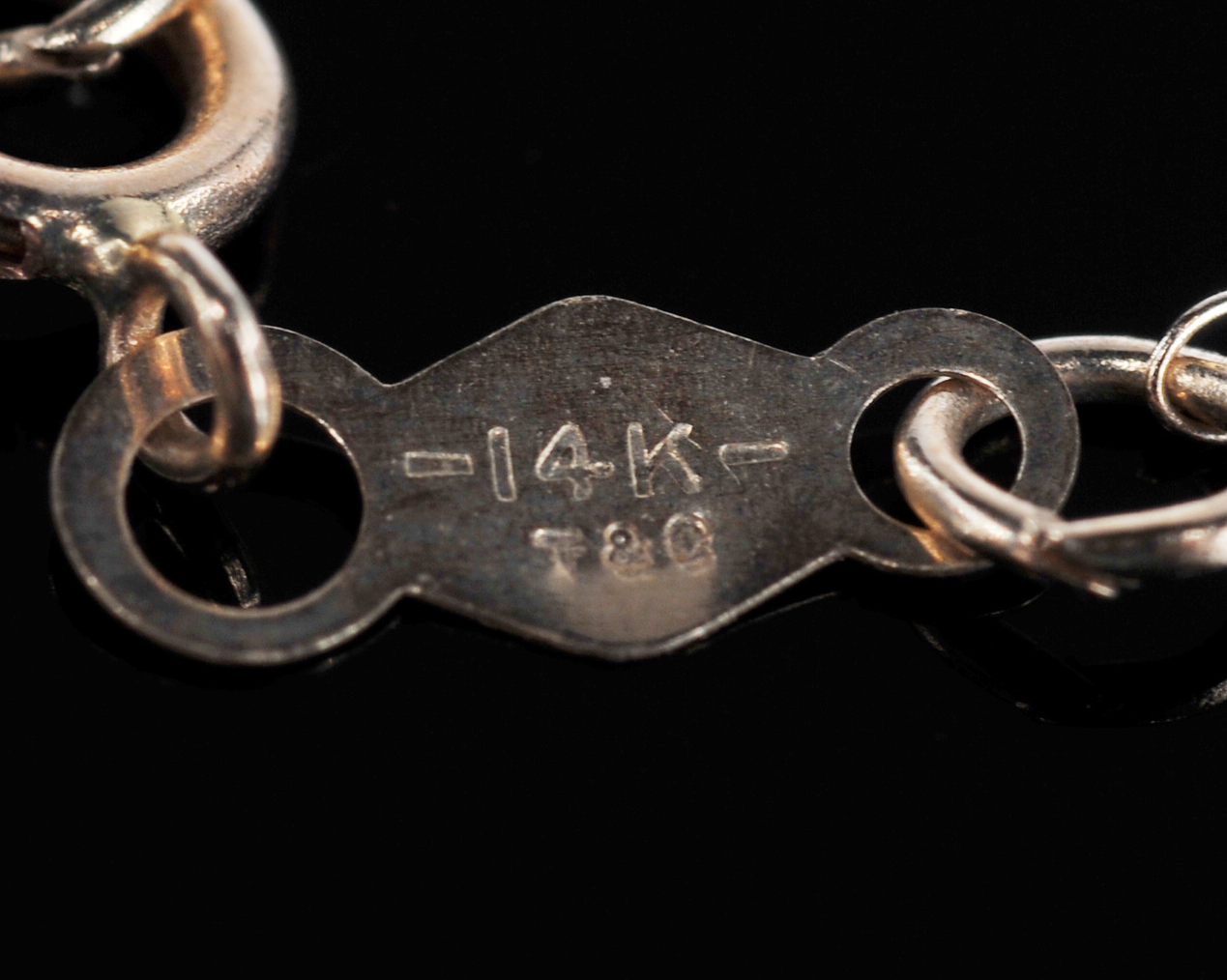 14 K Yellow Gold 18" Chain With Opal Pendant And Earrings